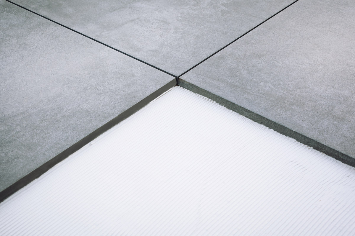 Keramische betonlook tegels van Paul Roescher